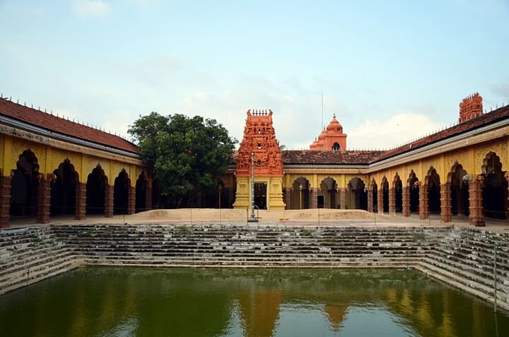 Nallur inside