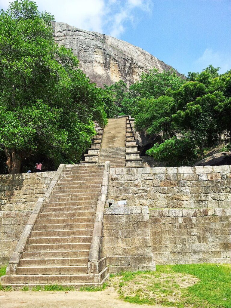 Ancient_Kingdome_of_Yapahuwa,_Sri_Lanka